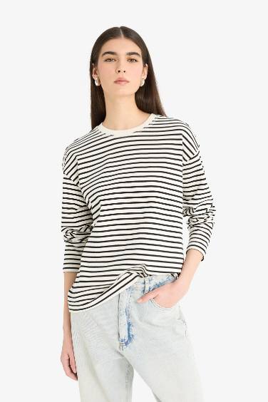 Woman Long Sleeve T-Shirt