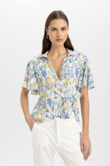 Fitted Kruvaze Yaka Çiçekli Maroken Kısa Kollu Bluz