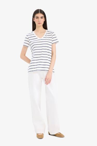 Relax Fit V-Neck Short Sleeve T-Shirt