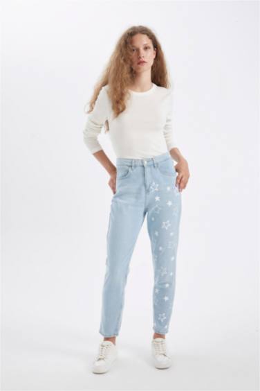 Lina Mom Fit Yüksek Bel Rahat Kalıp Hafif Dar Paça Bilek Boy Jean Yıkamalı Pantolon