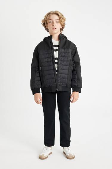 جاكيت ولادي بغطاء للرأس