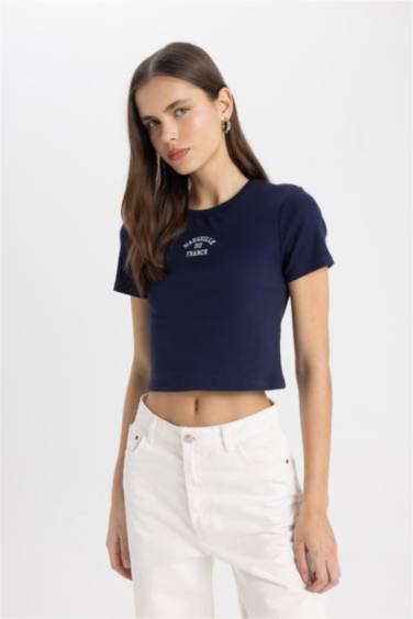 Fitted Crew Neck Printed Short Sleeve T-Shirt