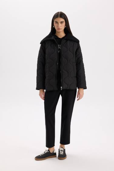 Su Geçirmez Mevsimlik Mont Kapitoneli Fermuarlı Cepli Hafif