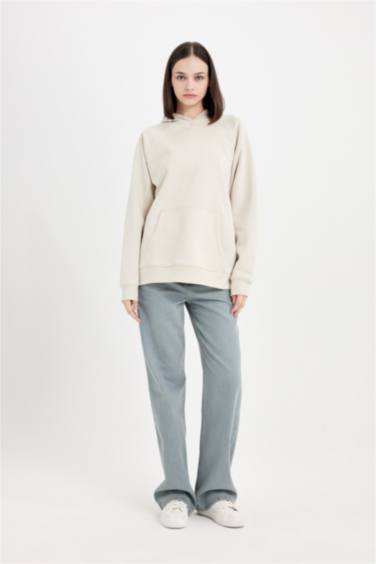 Свитшот оверсайз из плотной ткани с капюшоном