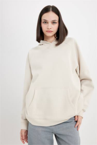 Свитшот оверсайз из плотной ткани с капюшоном