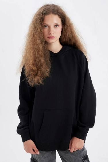 Oversize Fit Hooded Thick Basic Sweatshirt