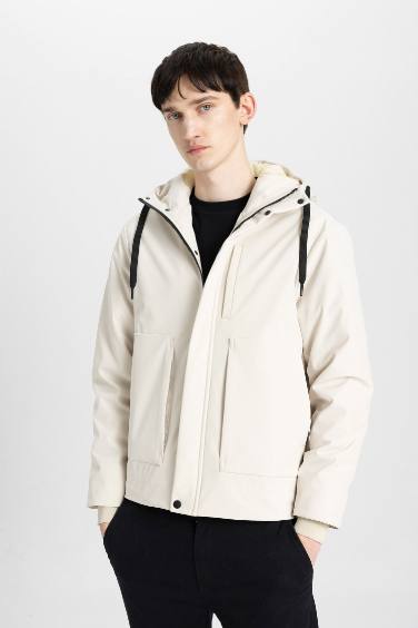 جاكيت قصة عادية بغطاء للرأس