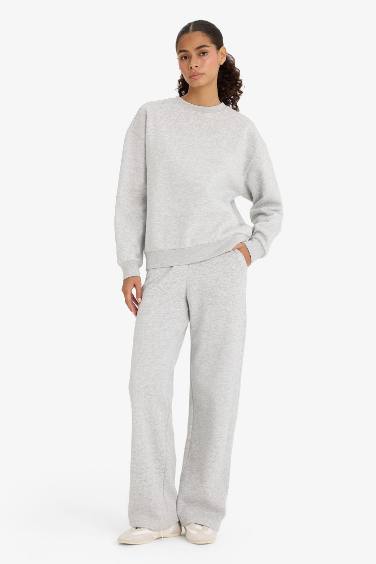 Толстые спортивные брюки Straight Fit Basic с карманами и из материала для свитшотов