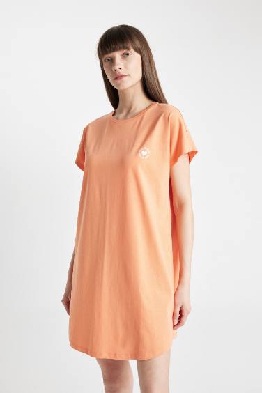 Chemise de Nuit coupe régulière à Col Rond de Fall in Love