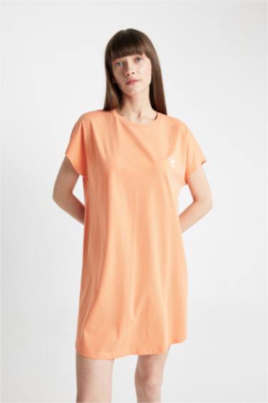 Regular Fit Crew Neck Nightgown