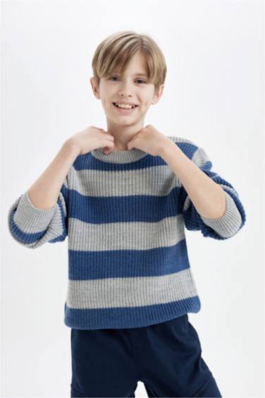 Ұлдарға қалыпты пішім Пулловер