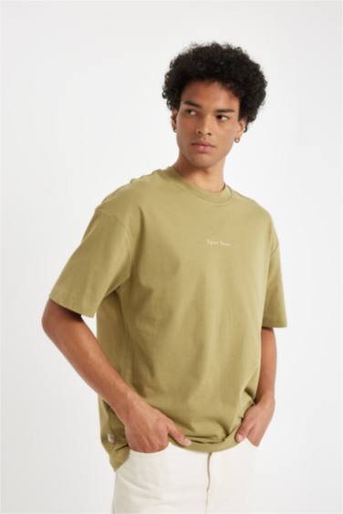 дөңгелек жаға гүл Қысқа жеңді футболка