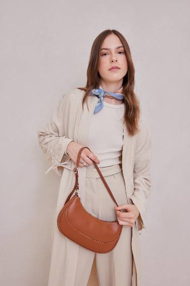 Woman Basic Faux Leather Shoulder Bag