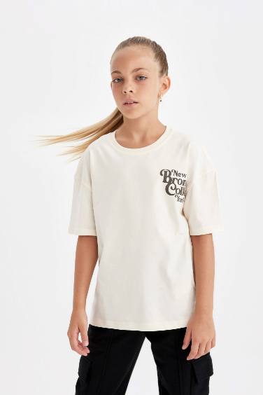 Girl Relax Fit Crew Neck Text Printed T-Shirt