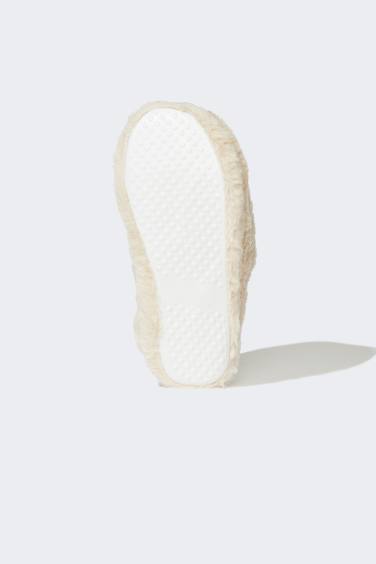 صندلة بكعب مسطح للنساء