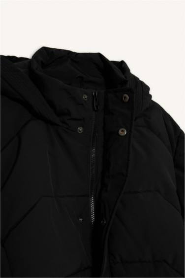 Water Repellent Slim Fit Puffer Jacket