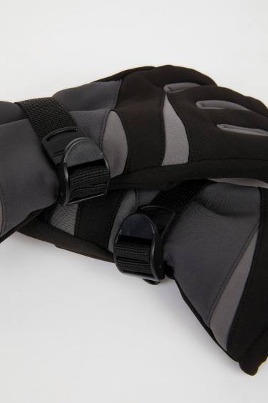 قفازات للأولاد