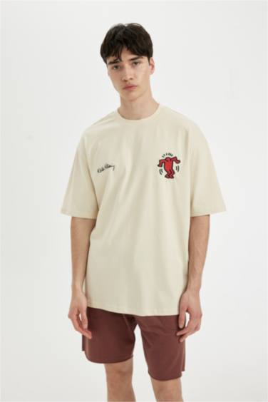 Oversize Fit Keith Haring Licensed Crew Neck Short Sleeve T-Shirt