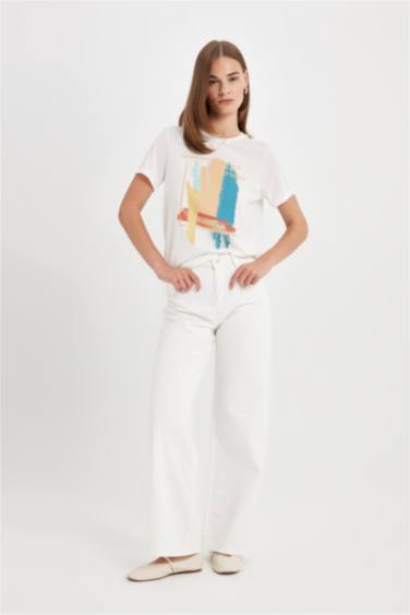 تيشيرت مطبوع قصة عادية برقبة مستديرة