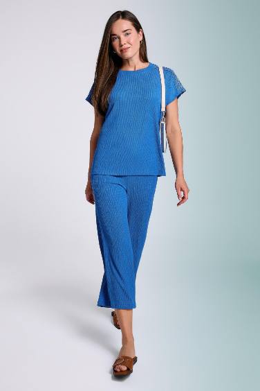 Wide Leg Straight Crop Trousers