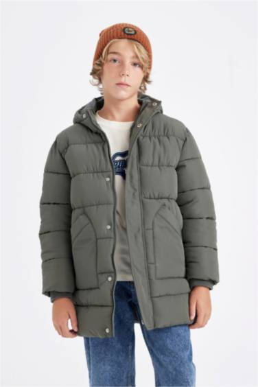 Erkek Çocuk Su İtici Kapüşonlu Fermuarlı Çıtçıt Kapamalı Cepli Şişme Parka