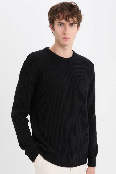 Standard Fit Crew Neck Knitwear Pullover