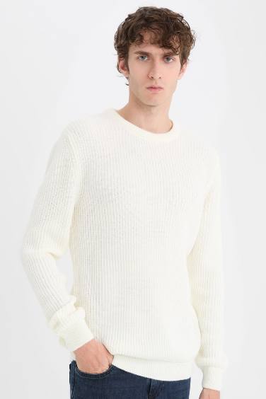 Standard Fit Crew Neck Knitwear Pullover