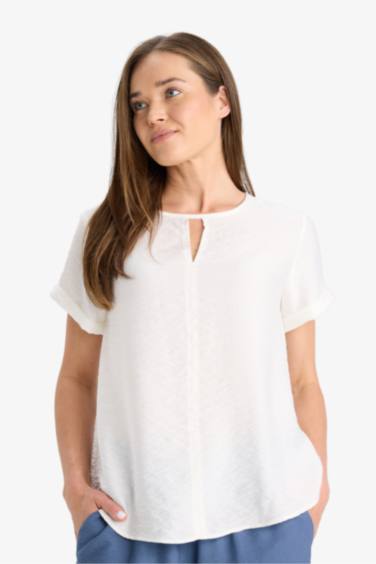 بلوزة نص ردن قصة عادية بياخة مدورة