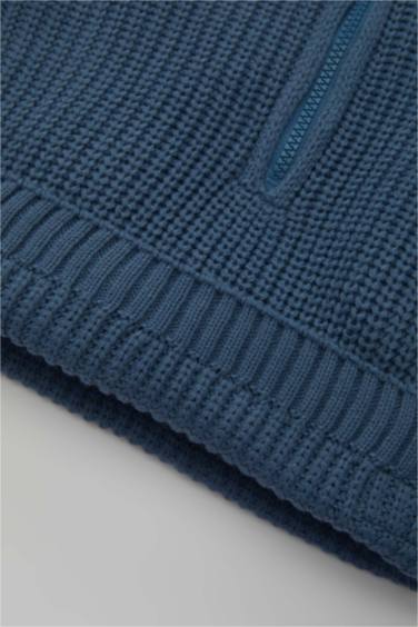 بلوفر ولادي باتكيت قصة عادية