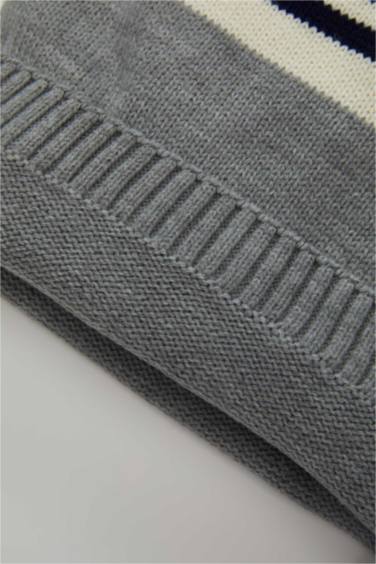 Сәби Ұл қалыпты пішім жолақ Пулловер