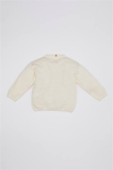 بلوفر بناتي قصة عادية برقبة مستديرة بطبعة قلب