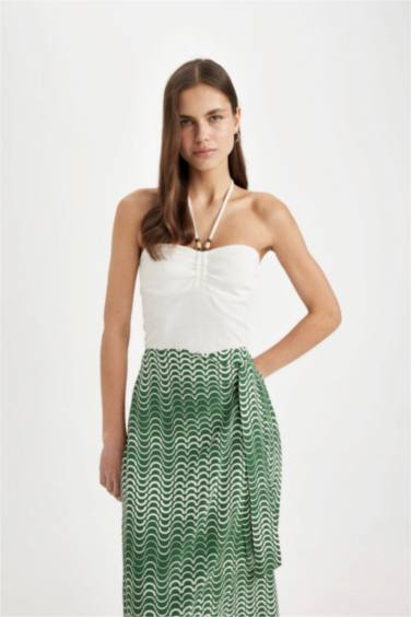 بلوزة سليم فيت حمالات