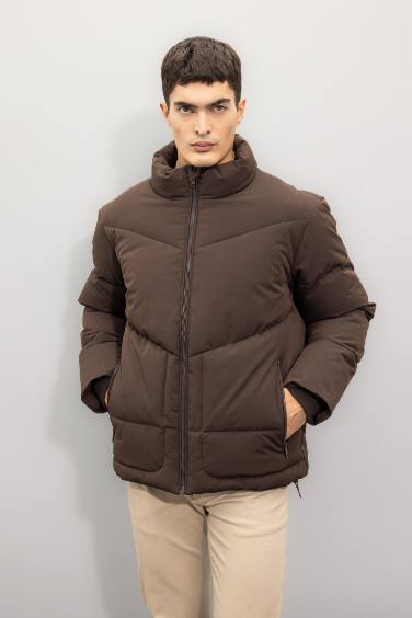 قمصلة نفخ سليم فيت بياقة عالية بسحاب وياقة عالية