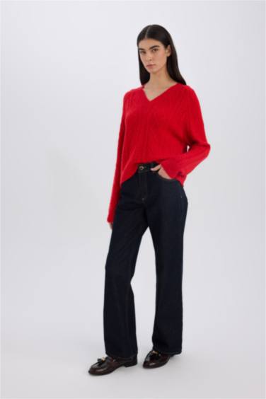 Relax Fit V Neck Knitted Red Pullover