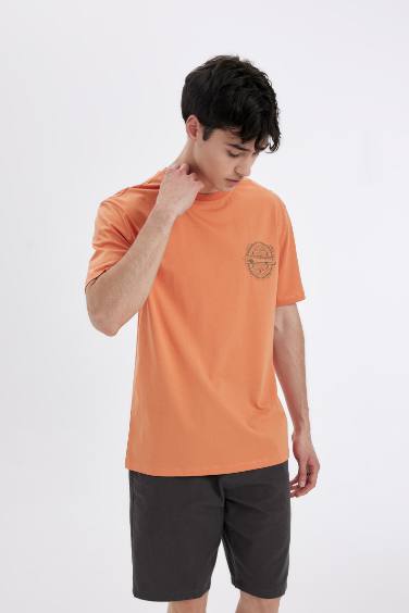New Regular Fit Crew Neck Printed Short Sleeve T-Shirt