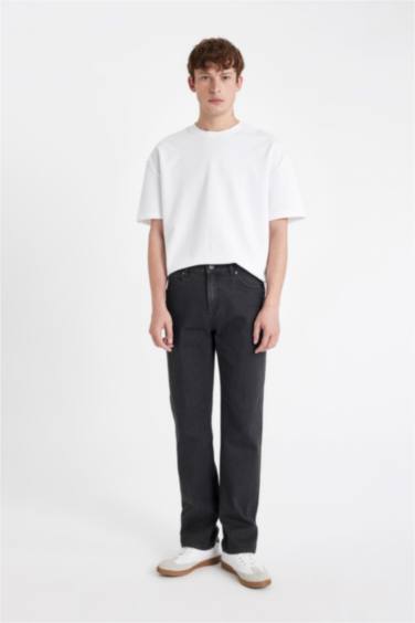 بنطرون جينز سيرجيو قصة عادية برجل ضيق وخصر عادي