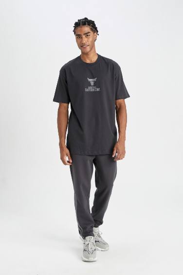 تيشيرت قطن أوفر سايز برقبة مستديرة من شيكاغو بولز