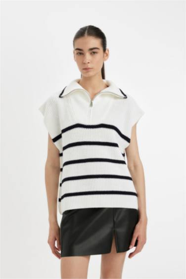 Свитер в полоску стандартного кроя на молнии