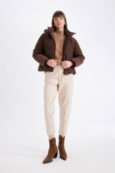 Kadife Şişme Mont Kapüşonlu Fermuarlı Cepli