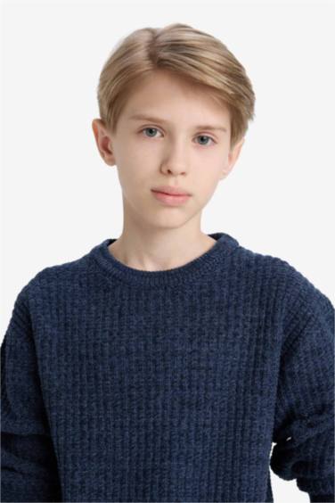 Boy Regular Fit Crew Neck Pullover