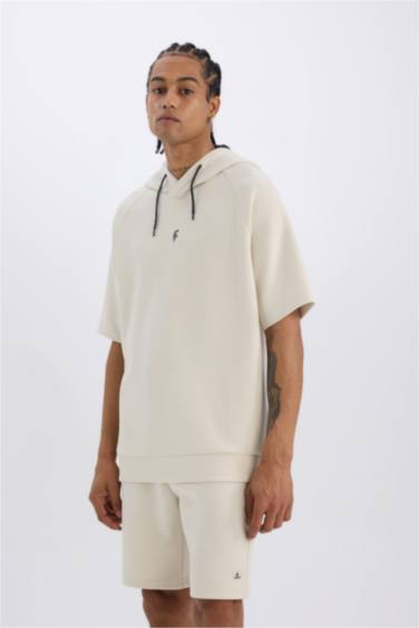 Стандартная спортивная футболка с капюшоном из ткани scuba