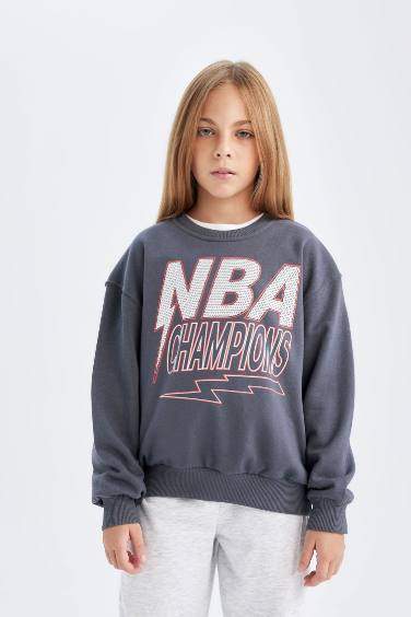 Girl NBA Wordmark Oversize Fit Crew Neck Sweatshirt