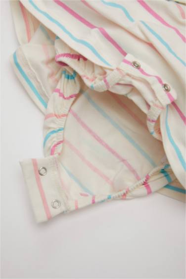 جمبسوت مخطط بناتي حديثي الولادة بدون ردن