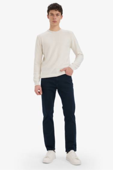 Standard Fit Crew Neck Knitwear Pullover