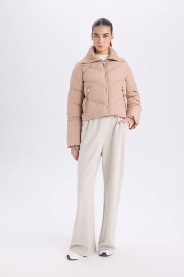 قمصلة نفخ ضد الماء قصة عادية