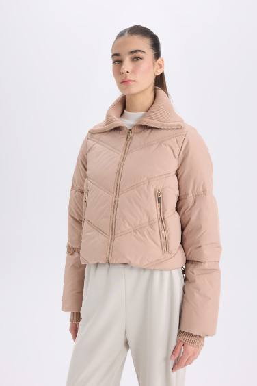 قمصلة نفخ ضد الماء قصة عادية