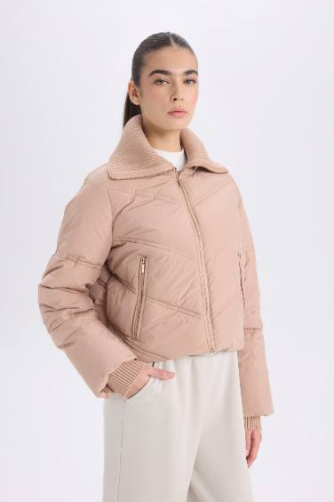 قمصلة نفخ ضد الماء قصة عادية