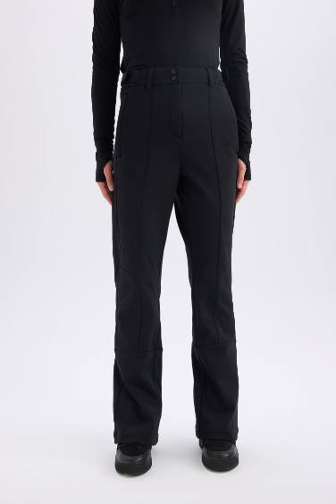 بنطلون تزلج رياضي سوفتشيل قصة عادية من DeFactoFit