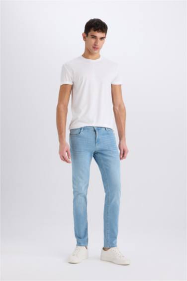 بنطلون جينز كارلو سكيني فيت برجل ضيق وخصر عادي