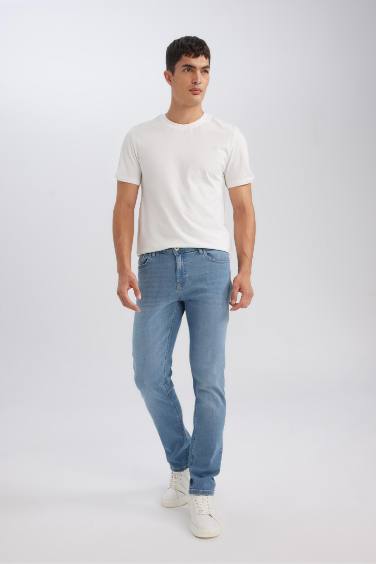 سروال جينز بيدرو سليم فيت بساق ضيق